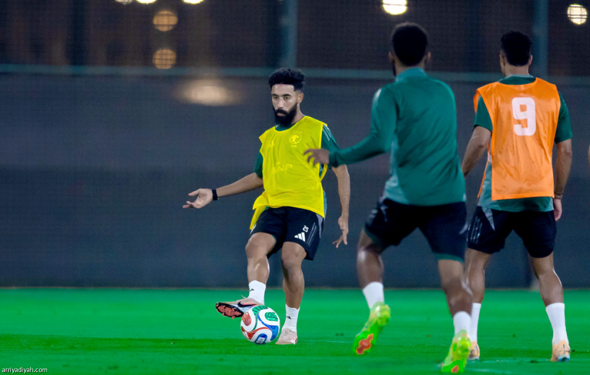 «الصقور» يستعدون