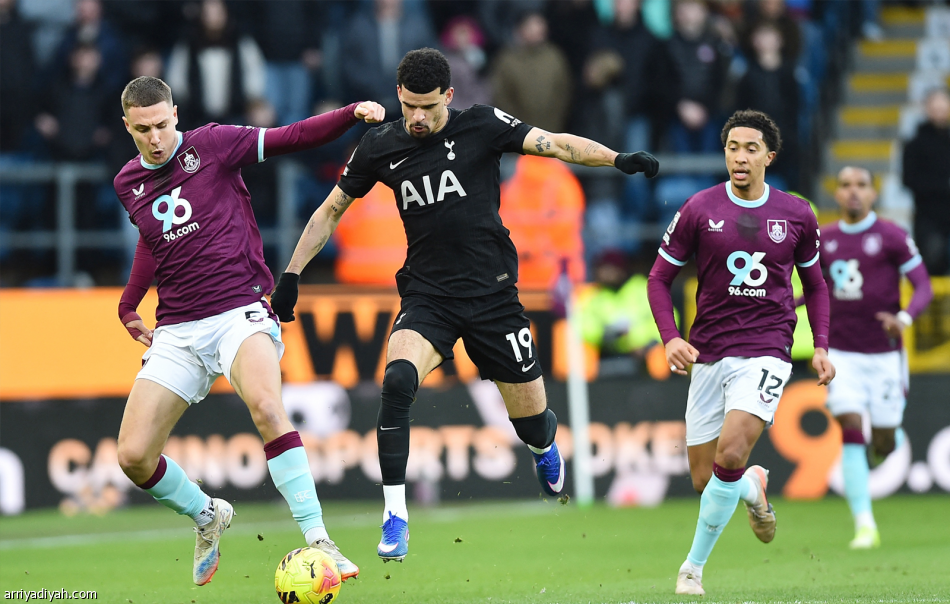 فولهام يقلبها على برايتون.. وبيرنلي يحرج توتنام بالتعادل