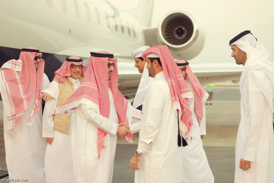 آل الشيخ يلتقي الخليفي ويحضر جائزة قطر الكبرى للفورمولا 1