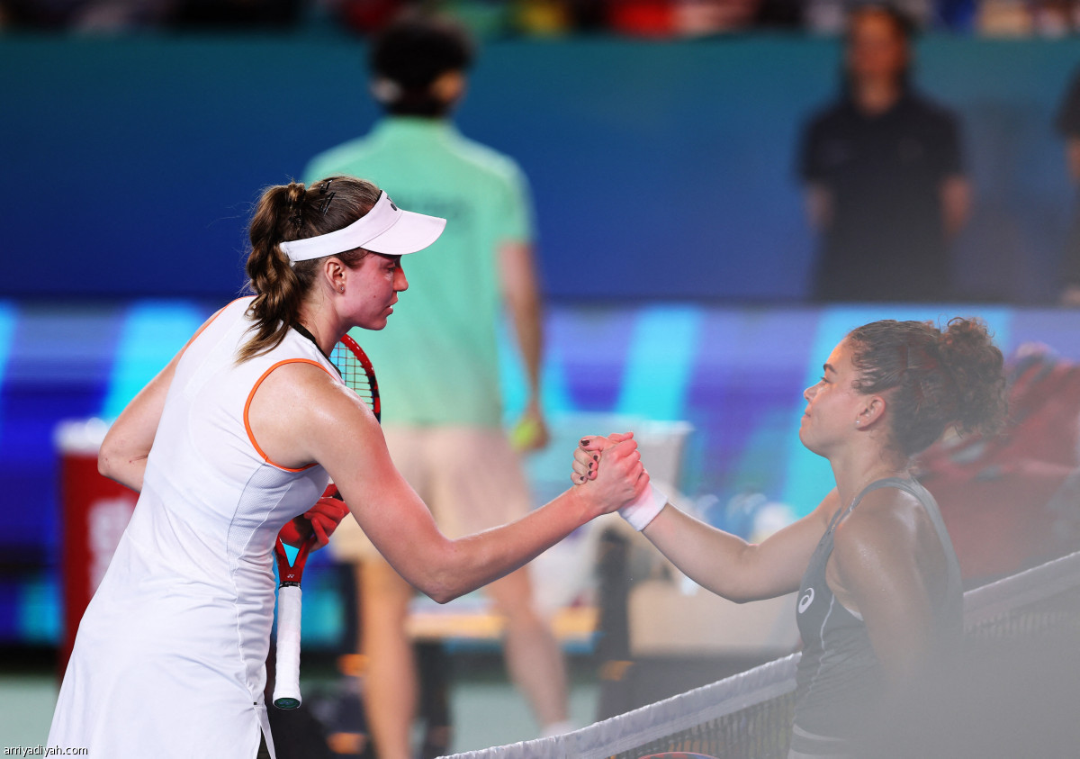 إيلينا إلى النهائي