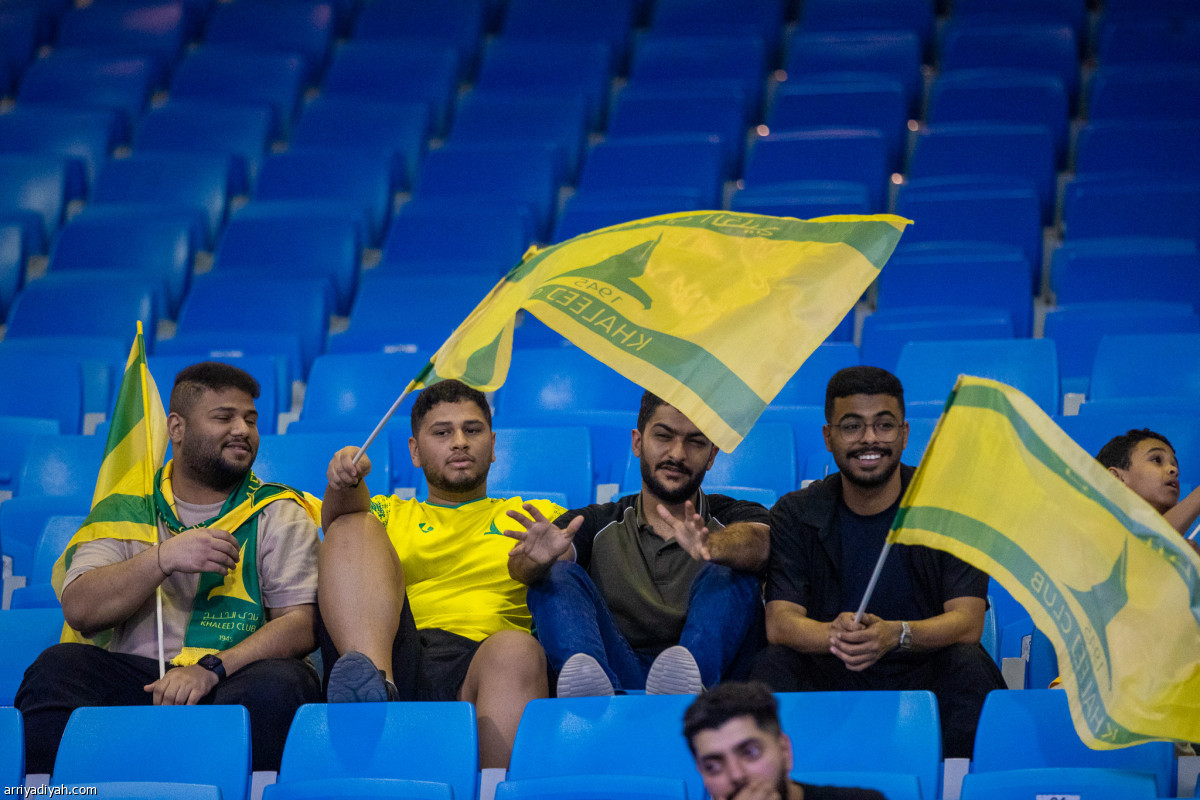 القادسية يصدم الخليج