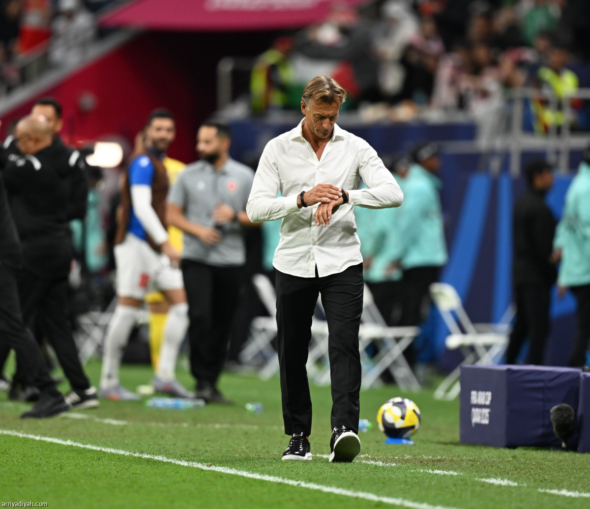 الأخضر يغادر سباق اللقب